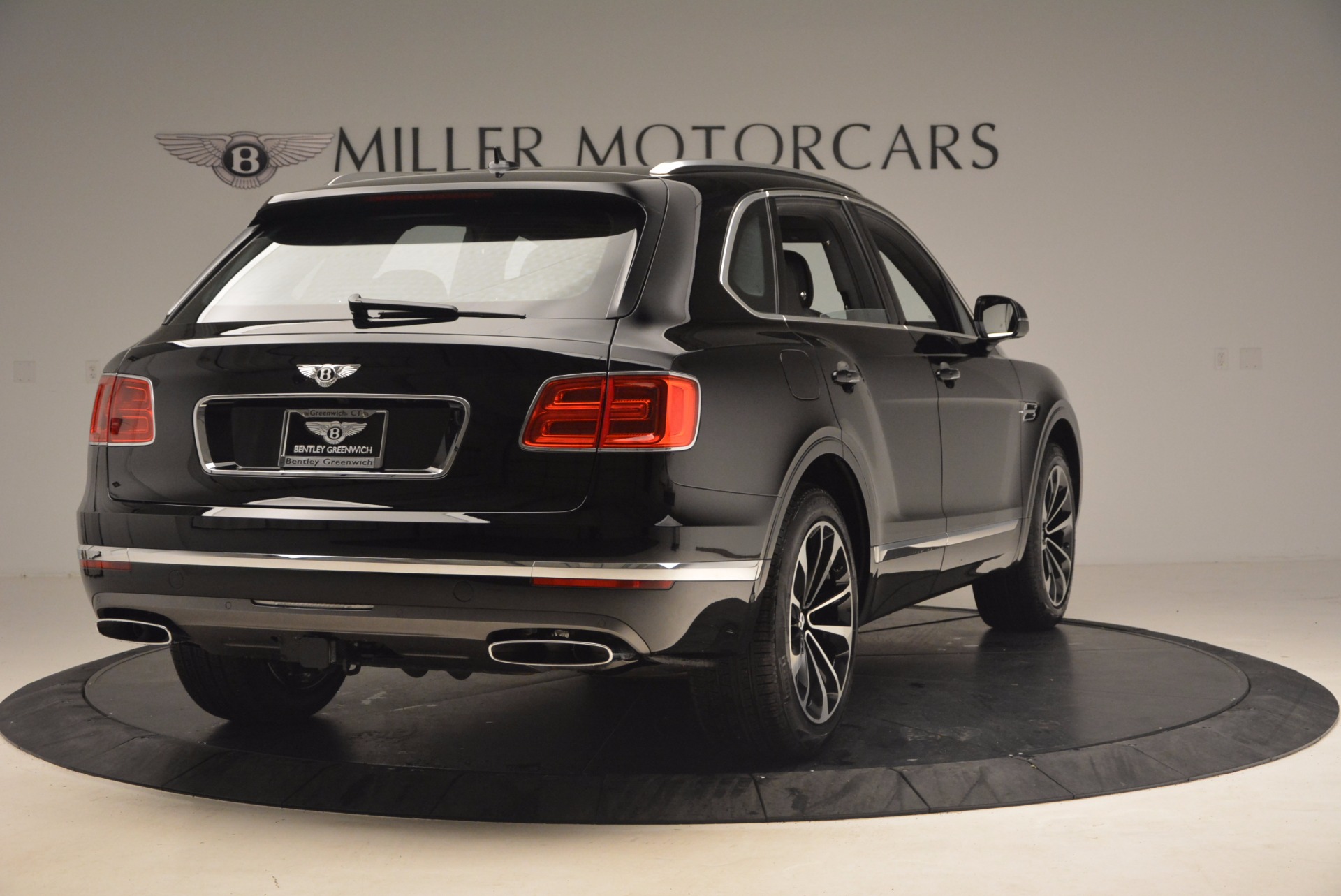 2018 bentley suv. unique suv new 2018 bentley bentayga activity editionnow with seating for 7 on bentley suv s