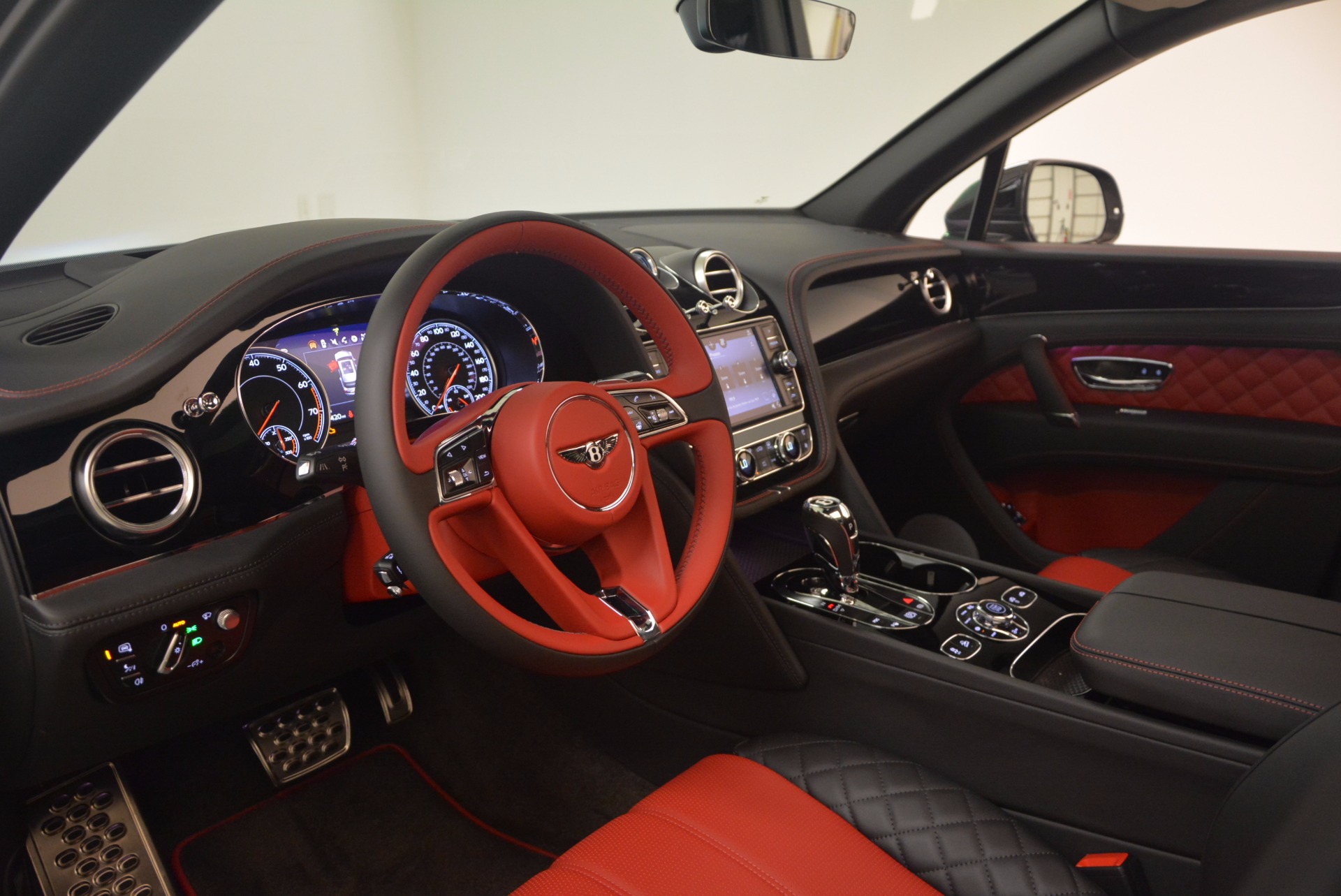2018 Bentley Bentayga W12 Signature Stock B1272 For Sale