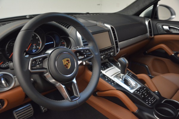 Used 2016 Porsche Cayenne Turbo for sale Sold at Bentley Greenwich in Greenwich CT 06830 21