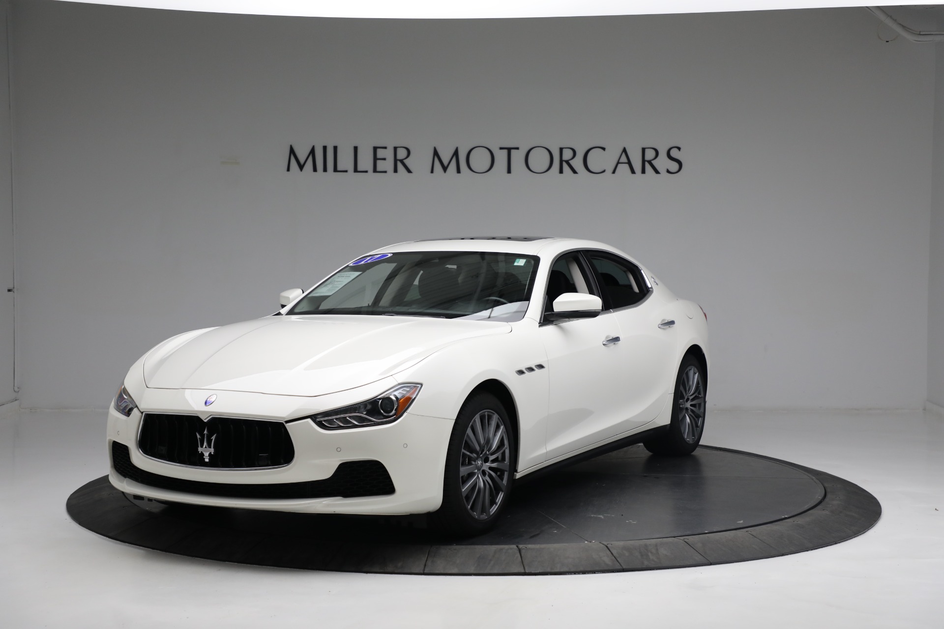 Used 2017 Maserati Ghibli S Q4 for sale $44,900 at Bentley Greenwich in Greenwich CT 06830 1