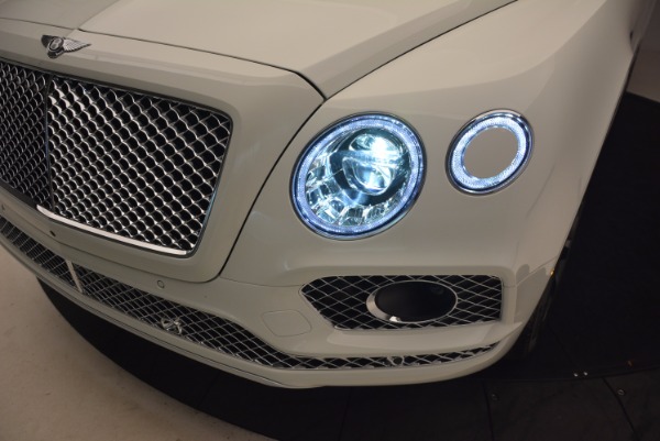 Used 2017 Bentley Bentayga for sale Sold at Bentley Greenwich in Greenwich CT 06830 16