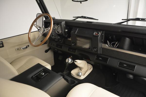 Used 1985 LAND ROVER Defender 110 for sale Sold at Bentley Greenwich in Greenwich CT 06830 15