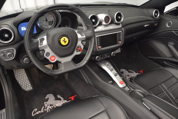 Used 2015 Ferrari California T for sale $153,900 at Bentley Greenwich in Greenwich CT 06830 25