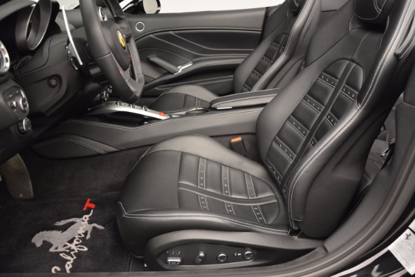 Used 2015 Ferrari California T for sale $153,900 at Bentley Greenwich in Greenwich CT 06830 26