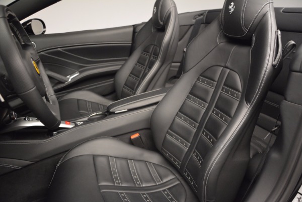 Used 2015 Ferrari California T for sale $153,900 at Bentley Greenwich in Greenwich CT 06830 27