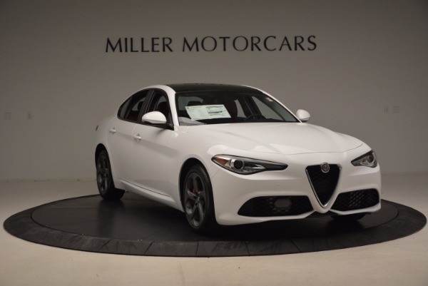 New 2017 Alfa Romeo Giulia Q4 for sale Sold at Bentley Greenwich in Greenwich CT 06830 11