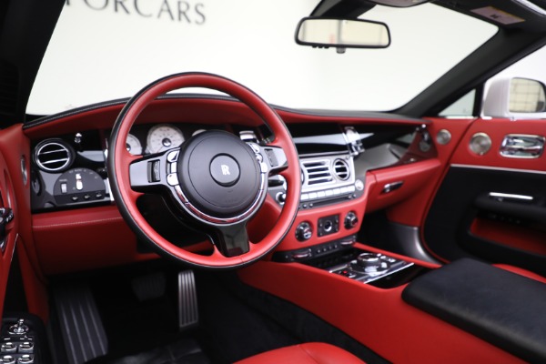 Used 2018 Rolls-Royce Dawn Black Badge for sale $289,900 at Bentley Greenwich in Greenwich CT 06830 17