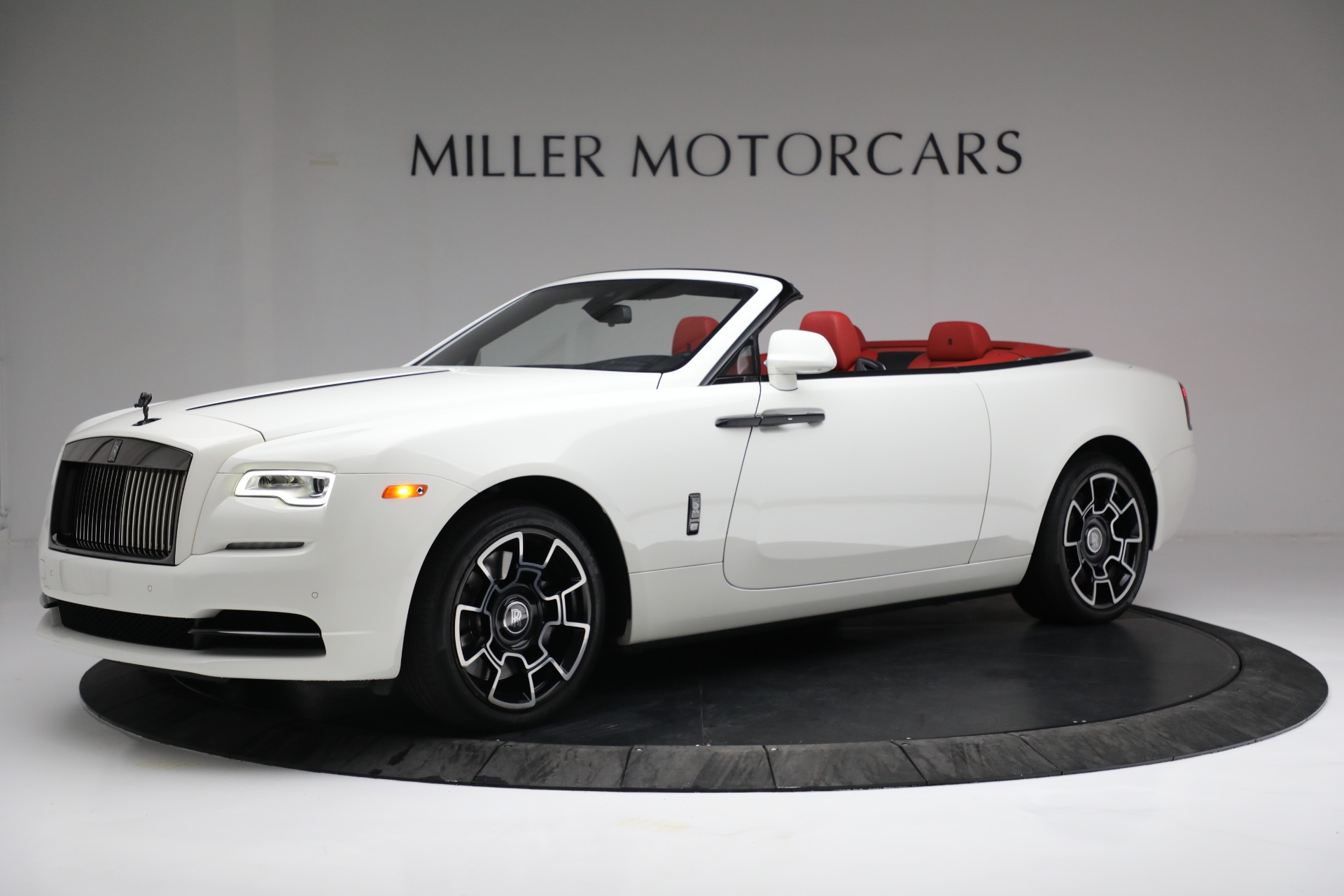 Used 2018 Rolls-Royce Dawn Black Badge for sale $289,900 at Bentley Greenwich in Greenwich CT 06830 1