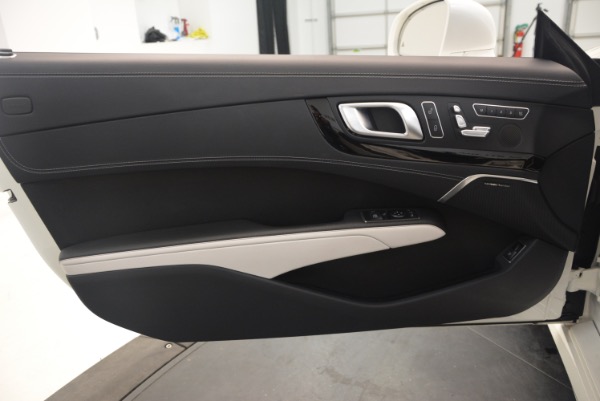 Used 2015 Mercedes-Benz SL-Class SL 550 for sale Sold at Bentley Greenwich in Greenwich CT 06830 28