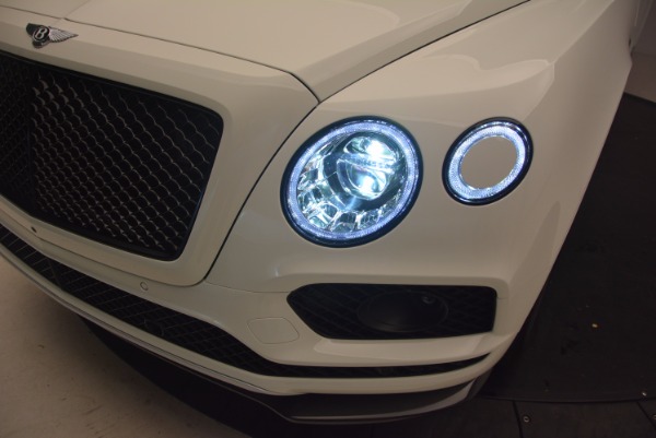 Used 2018 Bentley Bentayga Black Edition for sale Sold at Bentley Greenwich in Greenwich CT 06830 17