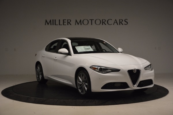 New 2017 Alfa Romeo Giulia Q4 for sale Sold at Bentley Greenwich in Greenwich CT 06830 11