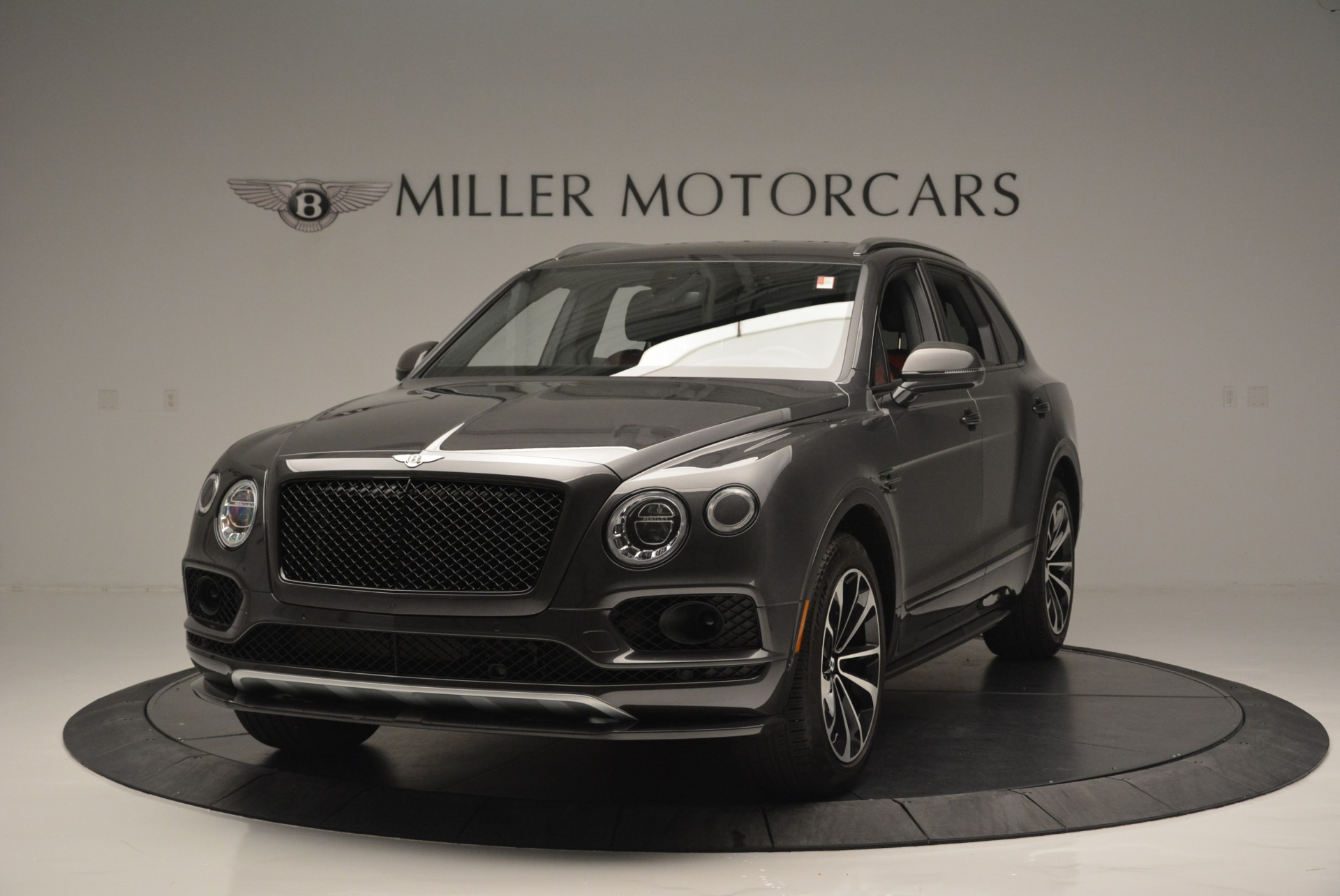 Used 2018 Bentley Bentayga W12 Signature for sale Sold at Bentley Greenwich in Greenwich CT 06830 1