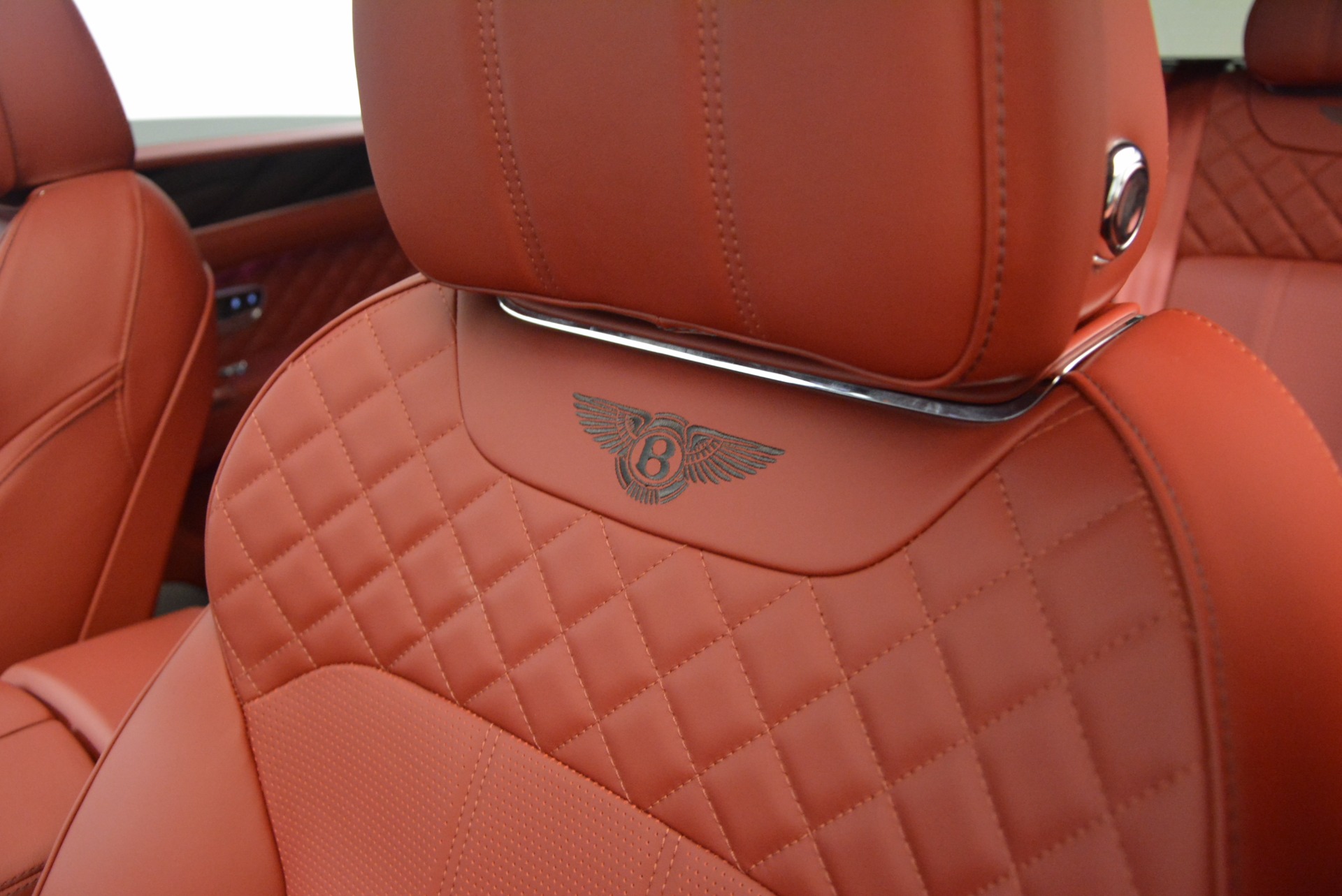 New 2018 Bentley Bentayga Black Edition For Sale (Special Pricing