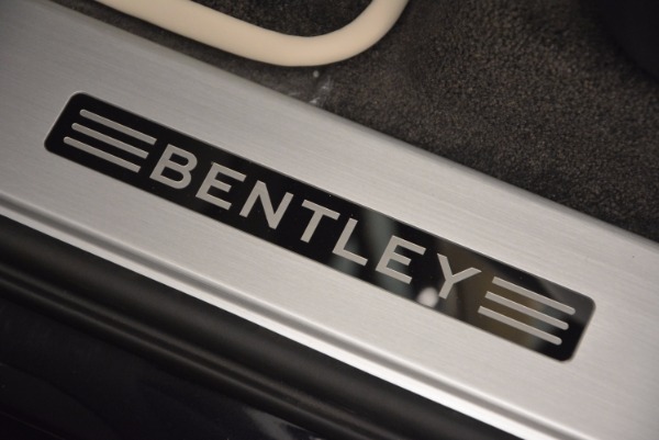 New 2018 Bentley Bentayga Signature for sale Sold at Bentley Greenwich in Greenwich CT 06830 28