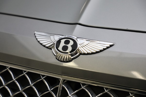 Used 2018 Bentley Bentayga W12 Signature Edition for sale Sold at Bentley Greenwich in Greenwich CT 06830 14