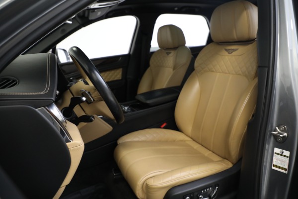 Used 2018 Bentley Bentayga W12 Signature Edition for sale Sold at Bentley Greenwich in Greenwich CT 06830 19