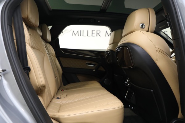 Used 2018 Bentley Bentayga W12 Signature Edition for sale Sold at Bentley Greenwich in Greenwich CT 06830 26