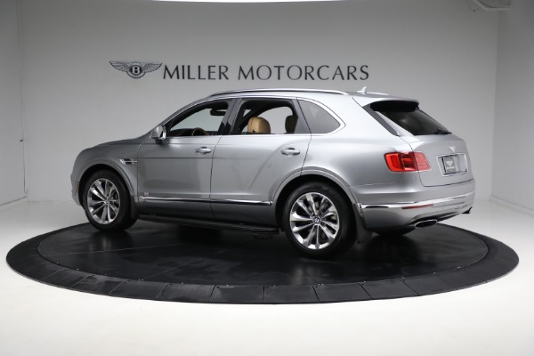 Used 2018 Bentley Bentayga W12 Signature Edition for sale $94,900 at Bentley Greenwich in Greenwich CT 06830 4