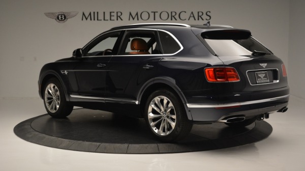 Used 2018 Bentley Bentayga W12 Signature for sale Sold at Bentley Greenwich in Greenwich CT 06830 4