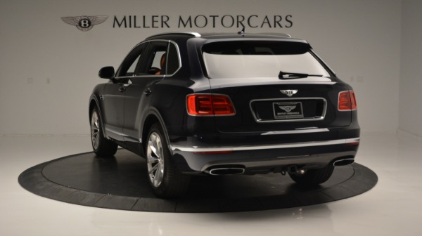 Used 2018 Bentley Bentayga W12 Signature for sale Sold at Bentley Greenwich in Greenwich CT 06830 5