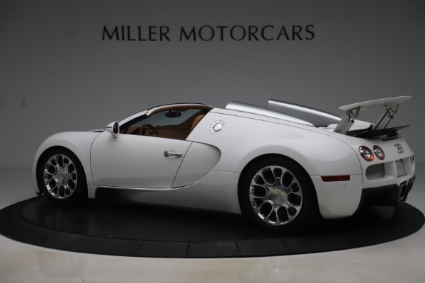 Used 2011 Bugatti Veyron 16.4 Grand Sport for sale Call for price at Bentley Greenwich in Greenwich CT 06830 4