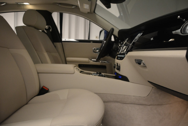 Used 2010 Rolls-Royce Ghost for sale Sold at Bentley Greenwich in Greenwich CT 06830 21