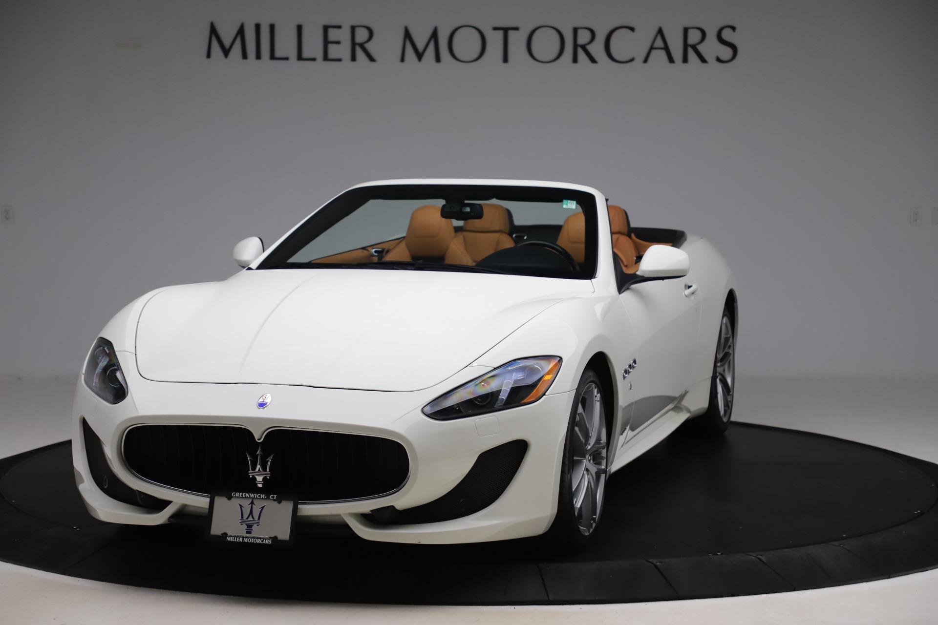 Used 2017 Maserati GranTurismo Convertible Sport for sale Sold at Bentley Greenwich in Greenwich CT 06830 1