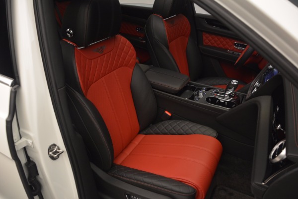 Used 2018 Bentley Bentayga Onyx for sale Call for price at Bentley Greenwich in Greenwich CT 06830 27