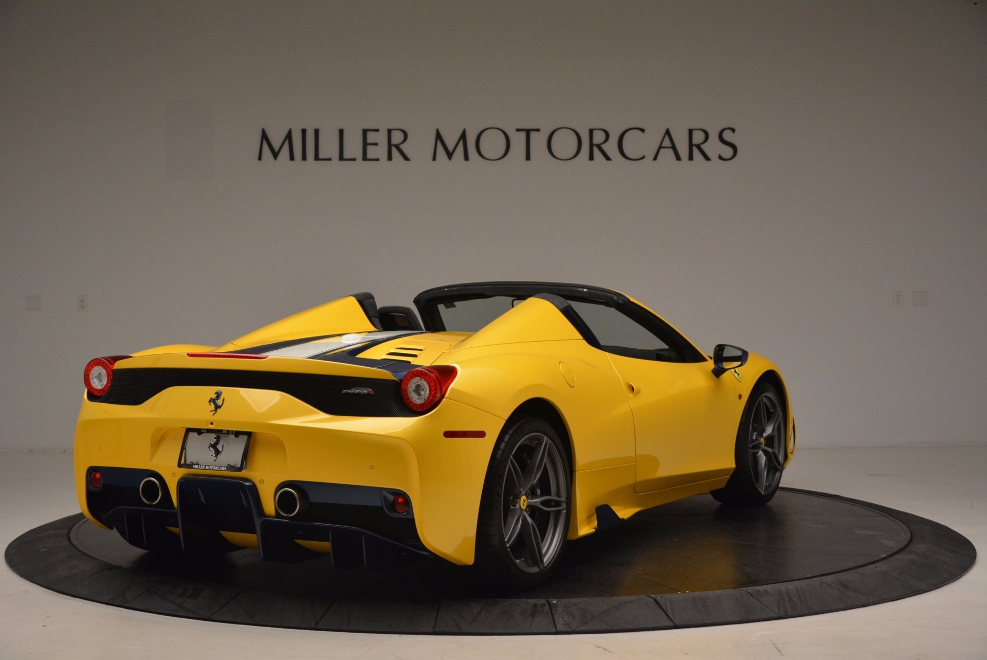 Pre-Owned 2015 Ferrari 458 Speciale Aperta For Sale (Special