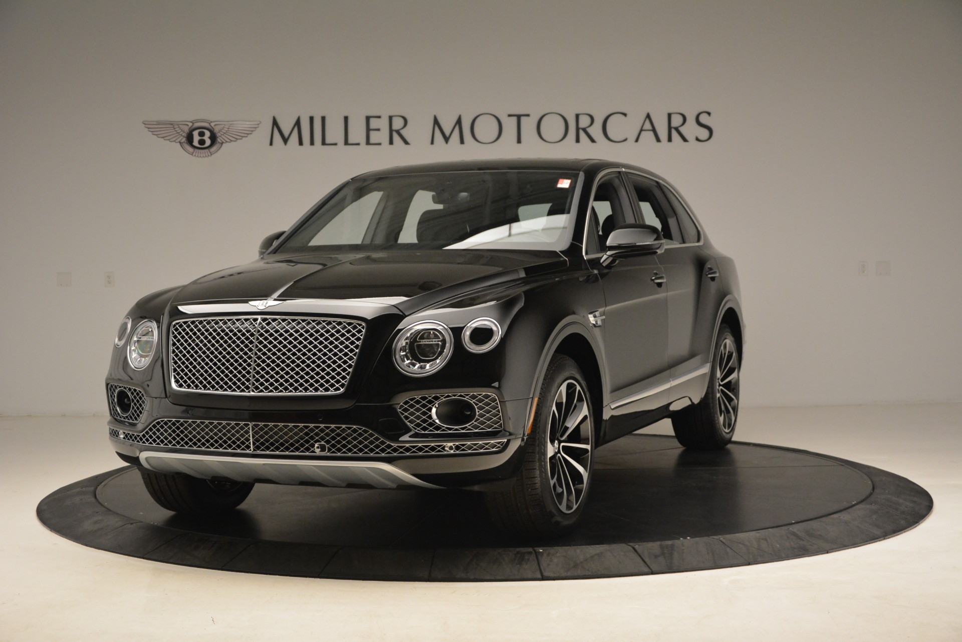 Used 2018 Bentley Bentayga Onyx Edition for sale Sold at Bentley Greenwich in Greenwich CT 06830 1