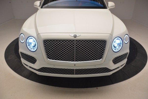 Used 2018 Bentley Bentayga Signature for sale Sold at Bentley Greenwich in Greenwich CT 06830 17