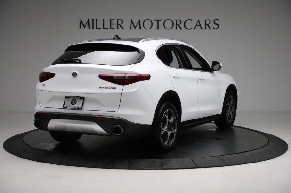 Used 2018 Alfa Romeo Stelvio Q4 for sale Sold at Bentley Greenwich in Greenwich CT 06830 8