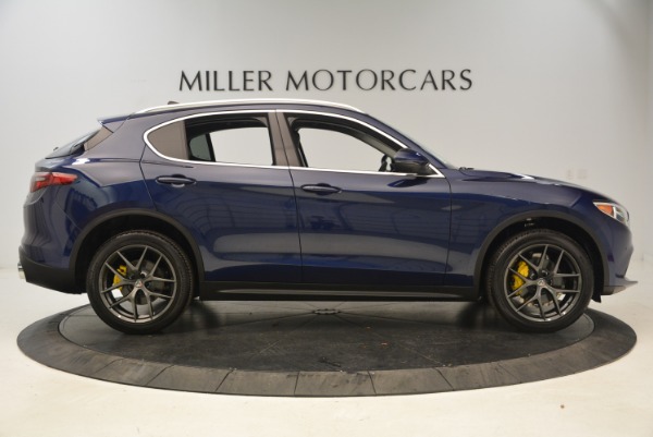 New 2018 Alfa Romeo Stelvio Sport Q4 for sale Sold at Bentley Greenwich in Greenwich CT 06830 9