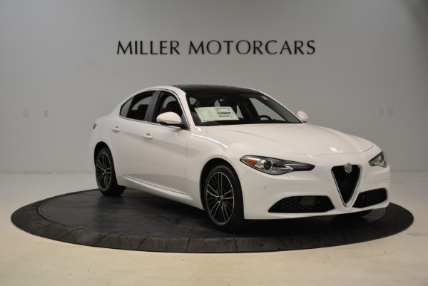 New 2018 Alfa Romeo Giulia Ti Lusso Q4 for sale Sold at Bentley Greenwich in Greenwich CT 06830 11