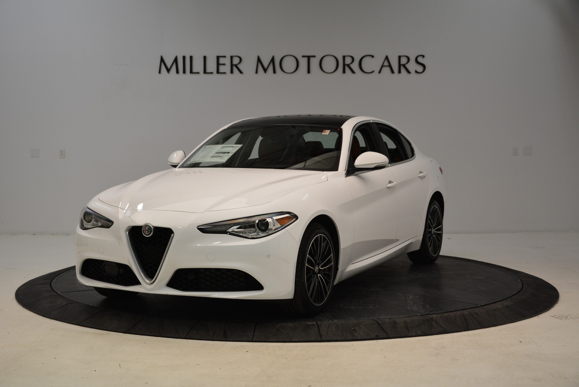 New 2018 Alfa Romeo Giulia Ti Lusso Q4 for sale Sold at Bentley Greenwich in Greenwich CT 06830 1