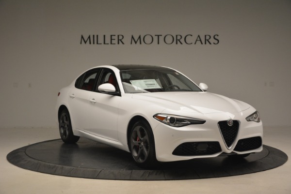 New 2018 Alfa Romeo Giulia Sport Q4 for sale Sold at Bentley Greenwich in Greenwich CT 06830 12