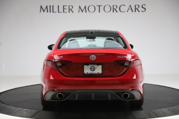 Used 2018 Alfa Romeo Giulia Ti Sport Q4 for sale Sold at Bentley Greenwich in Greenwich CT 06830 6