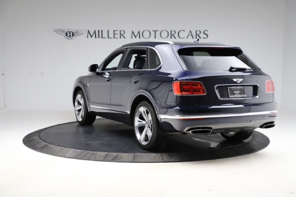 Used 2018 Bentley Bentayga W12 Signature for sale Sold at Bentley Greenwich in Greenwich CT 06830 6