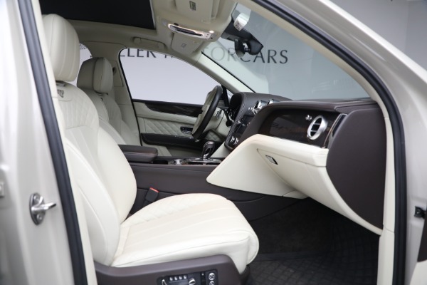 Used 2018 Bentley Bentayga Signature Edition for sale Sold at Bentley Greenwich in Greenwich CT 06830 21