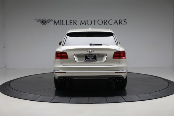 Used 2018 Bentley Bentayga Signature Edition for sale Sold at Bentley Greenwich in Greenwich CT 06830 6
