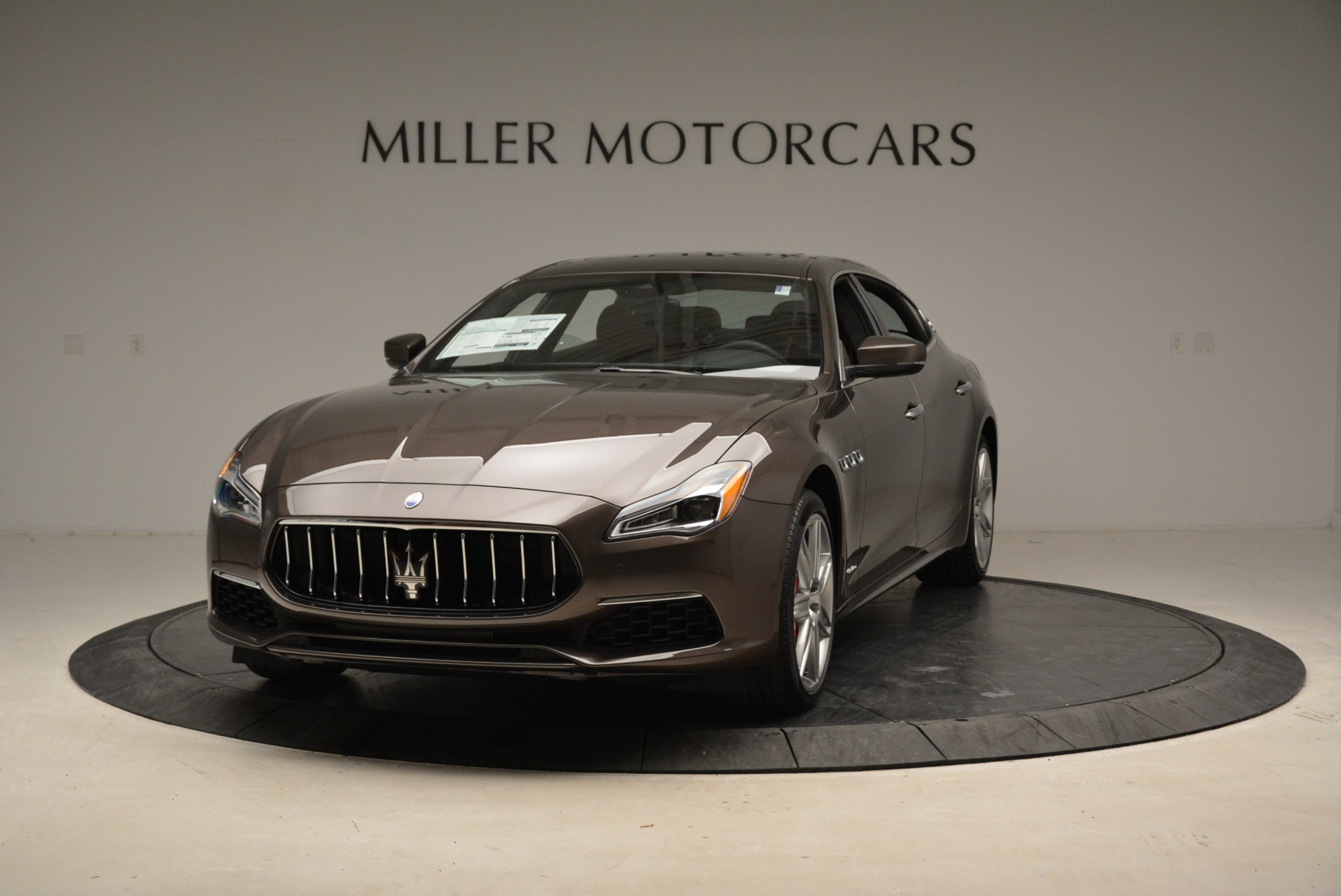 New 2018 Maserati Quattroporte S Q4 GranLusso for sale Sold at Bentley Greenwich in Greenwich CT 06830 1