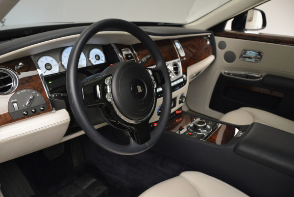 Used 2015 Rolls-Royce Ghost for sale Sold at Bentley Greenwich in Greenwich CT 06830 21