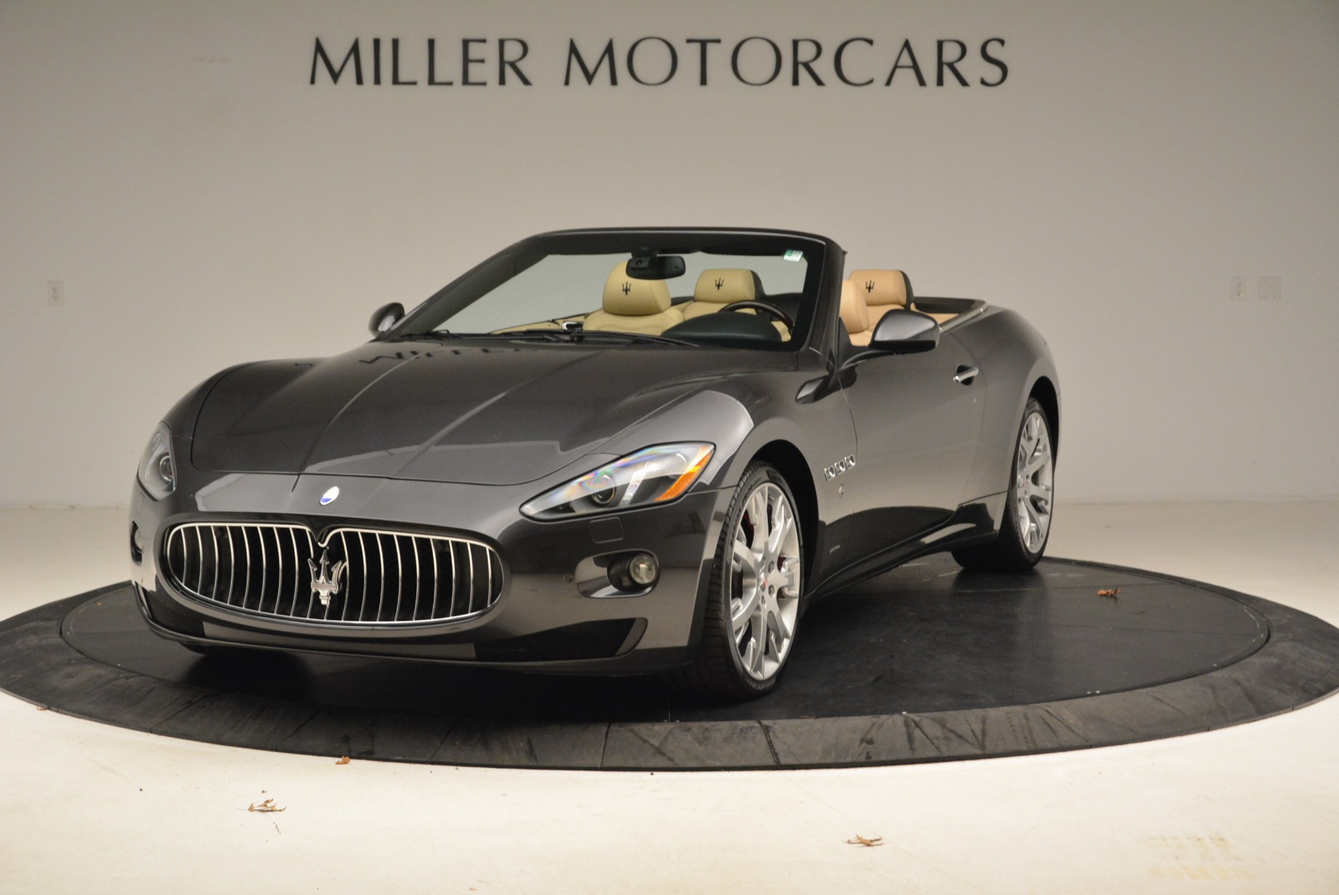 Used 2013 Maserati GranTurismo Convertible for sale Sold at Bentley Greenwich in Greenwich CT 06830 1
