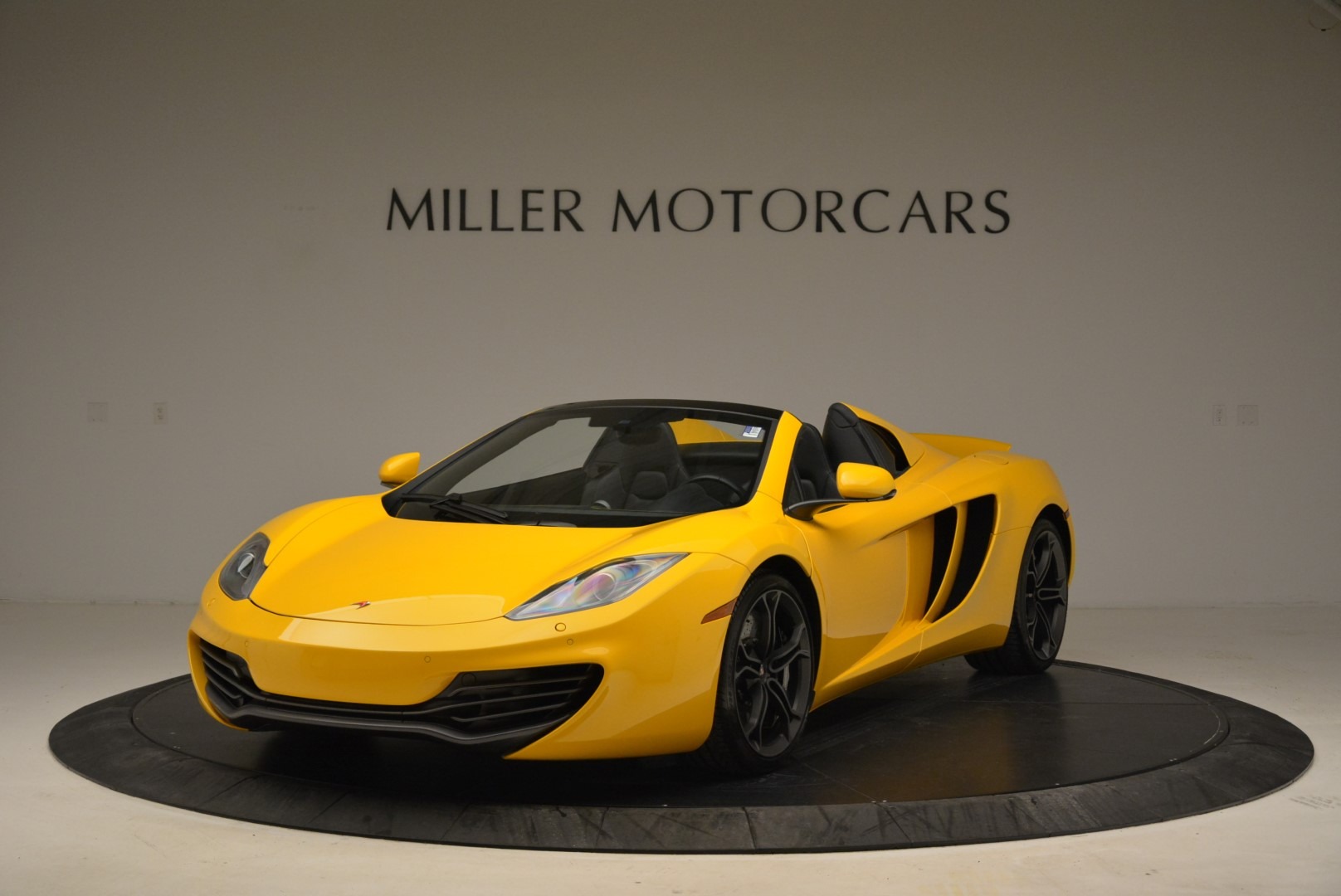 Used 2014 McLaren MP4-12C Spider for sale Sold at Bentley Greenwich in Greenwich CT 06830 1