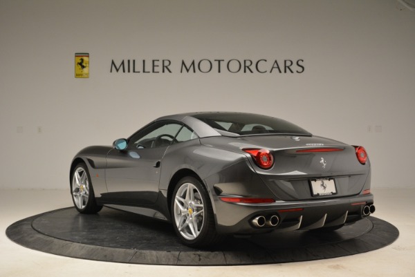 Used 2016 Ferrari California T for sale Sold at Bentley Greenwich in Greenwich CT 06830 17