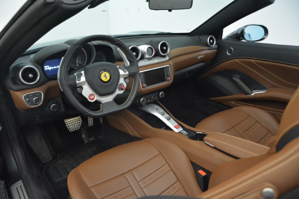 Used 2016 Ferrari California T for sale Sold at Bentley Greenwich in Greenwich CT 06830 25