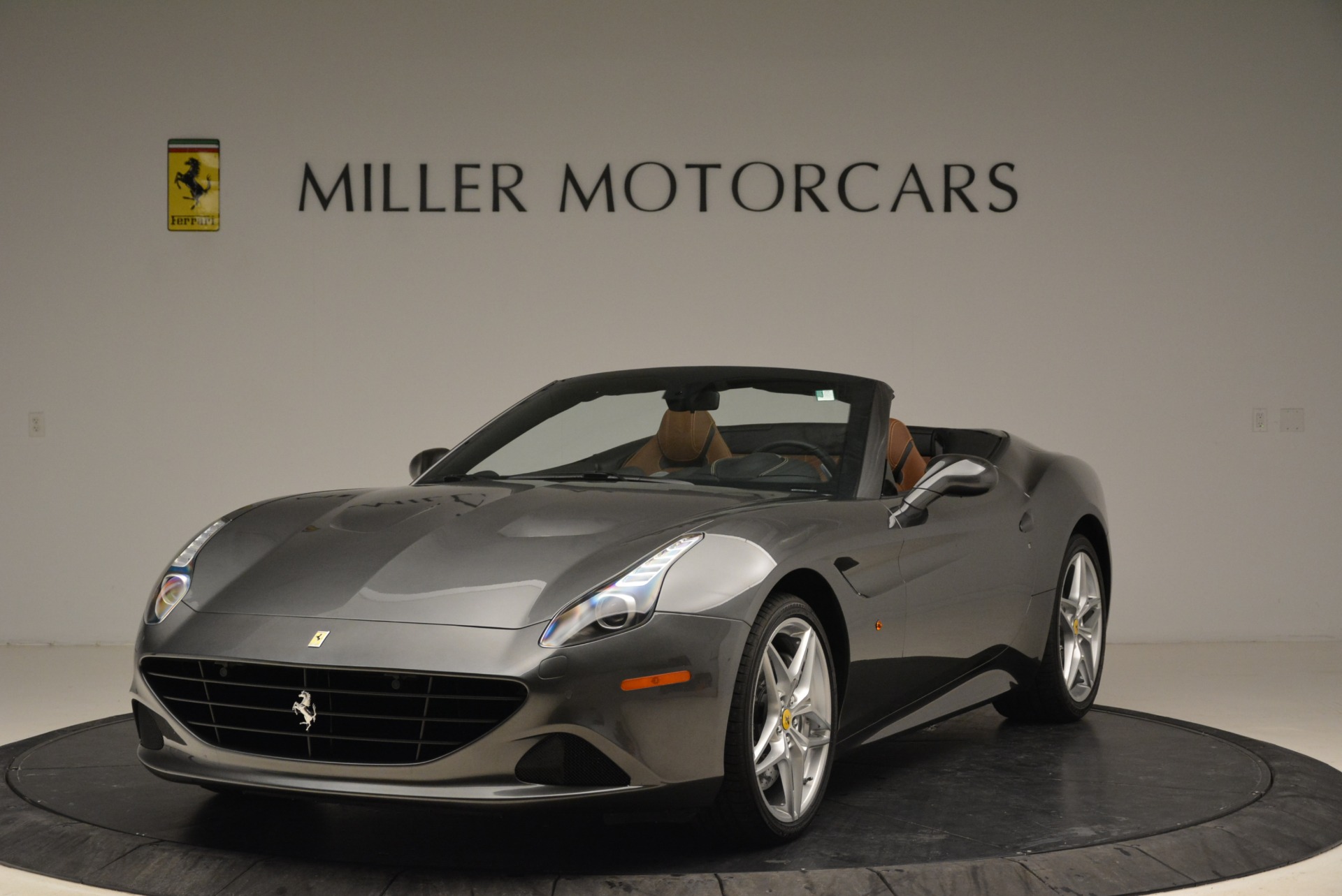 Used 2016 Ferrari California T for sale Sold at Bentley Greenwich in Greenwich CT 06830 1