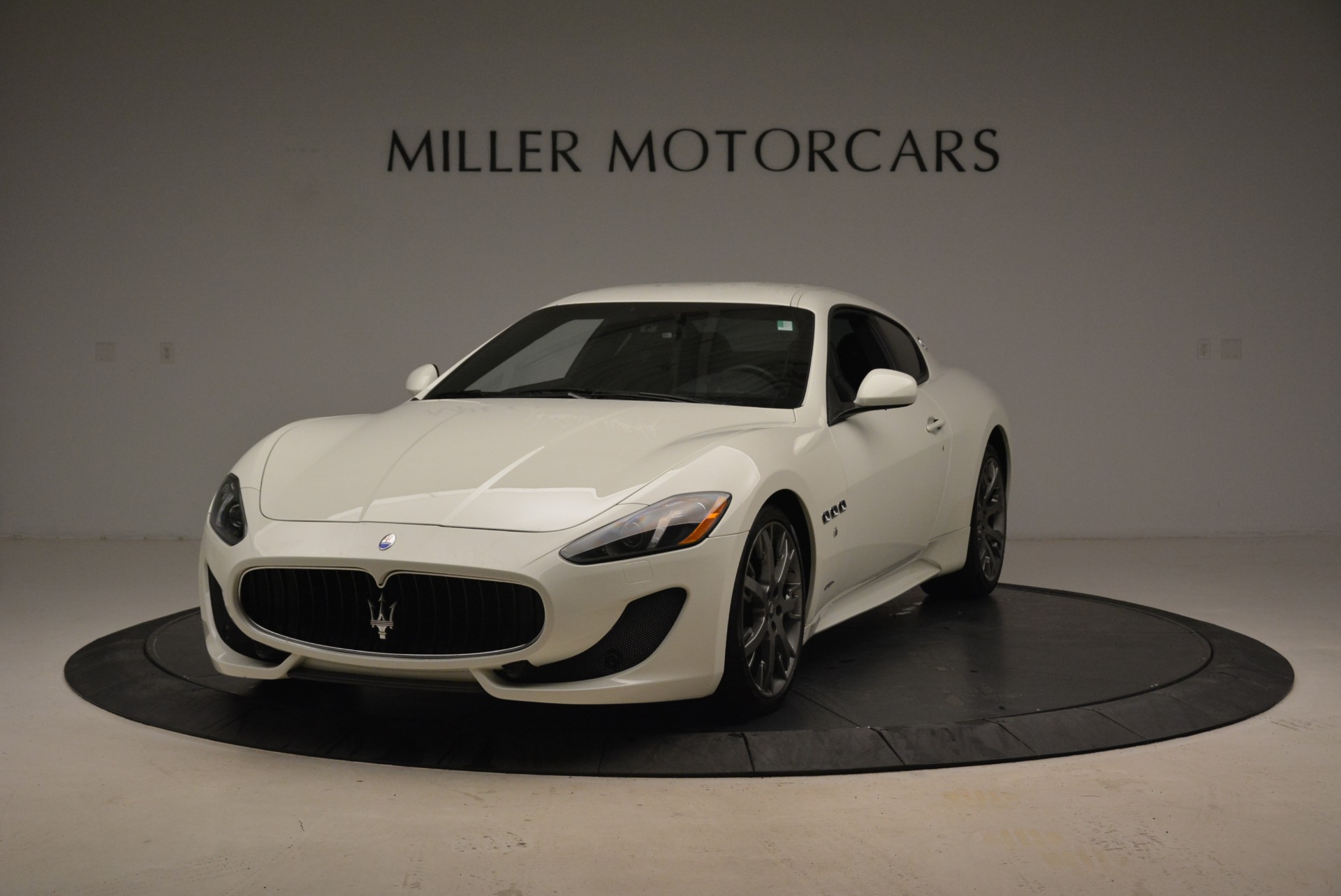 Used 2016 Maserati GranTurismo Sport for sale Sold at Bentley Greenwich in Greenwich CT 06830 1