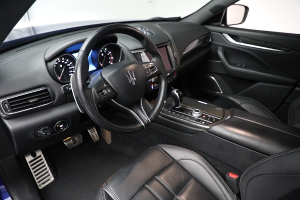 Used 2018 Maserati Levante S Q4 Gransport for sale Sold at Bentley Greenwich in Greenwich CT 06830 13