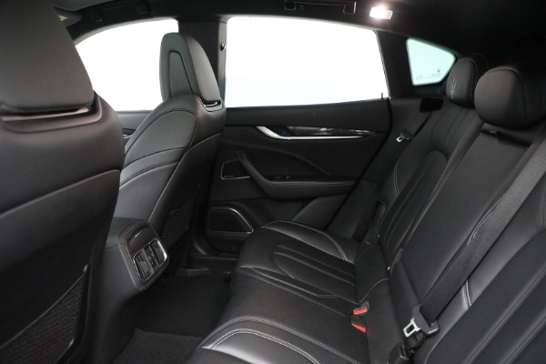 Used 2018 Maserati Levante S Q4 Gransport for sale Sold at Bentley Greenwich in Greenwich CT 06830 18